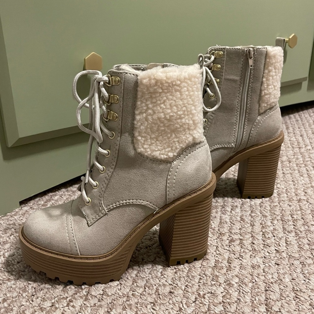 Taupe Sherpa Lined Platform Lace Up Booties